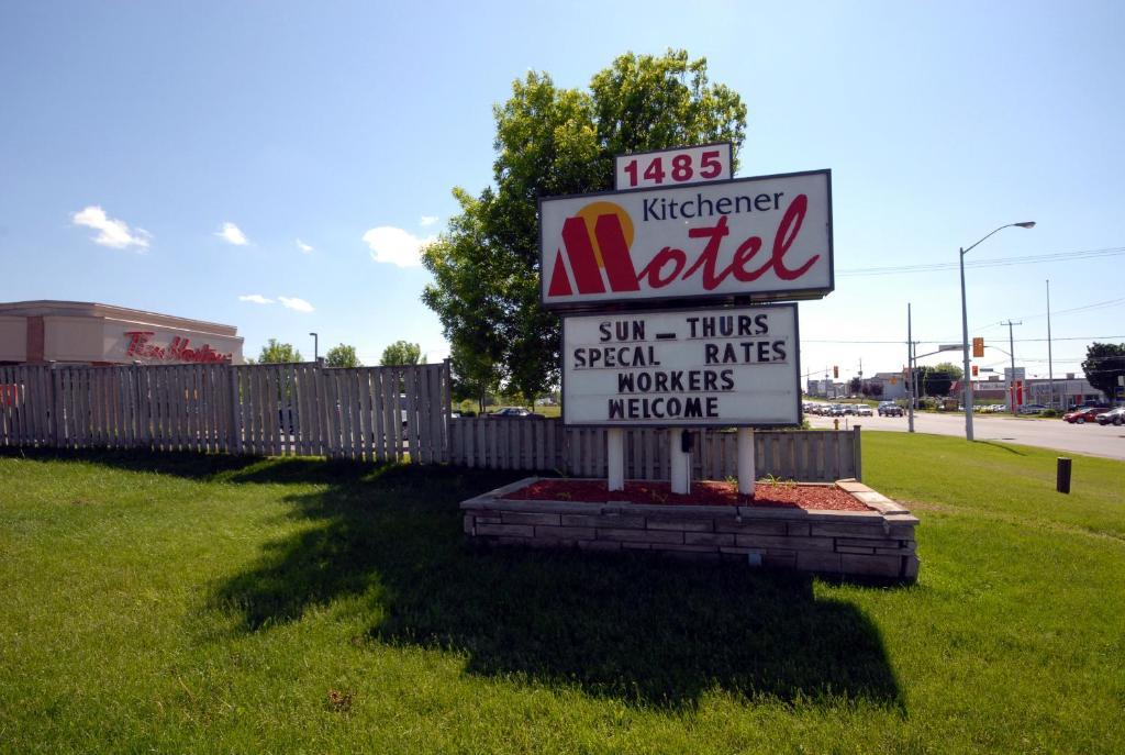 Kitchener Motel ภายนอก รูปภาพ